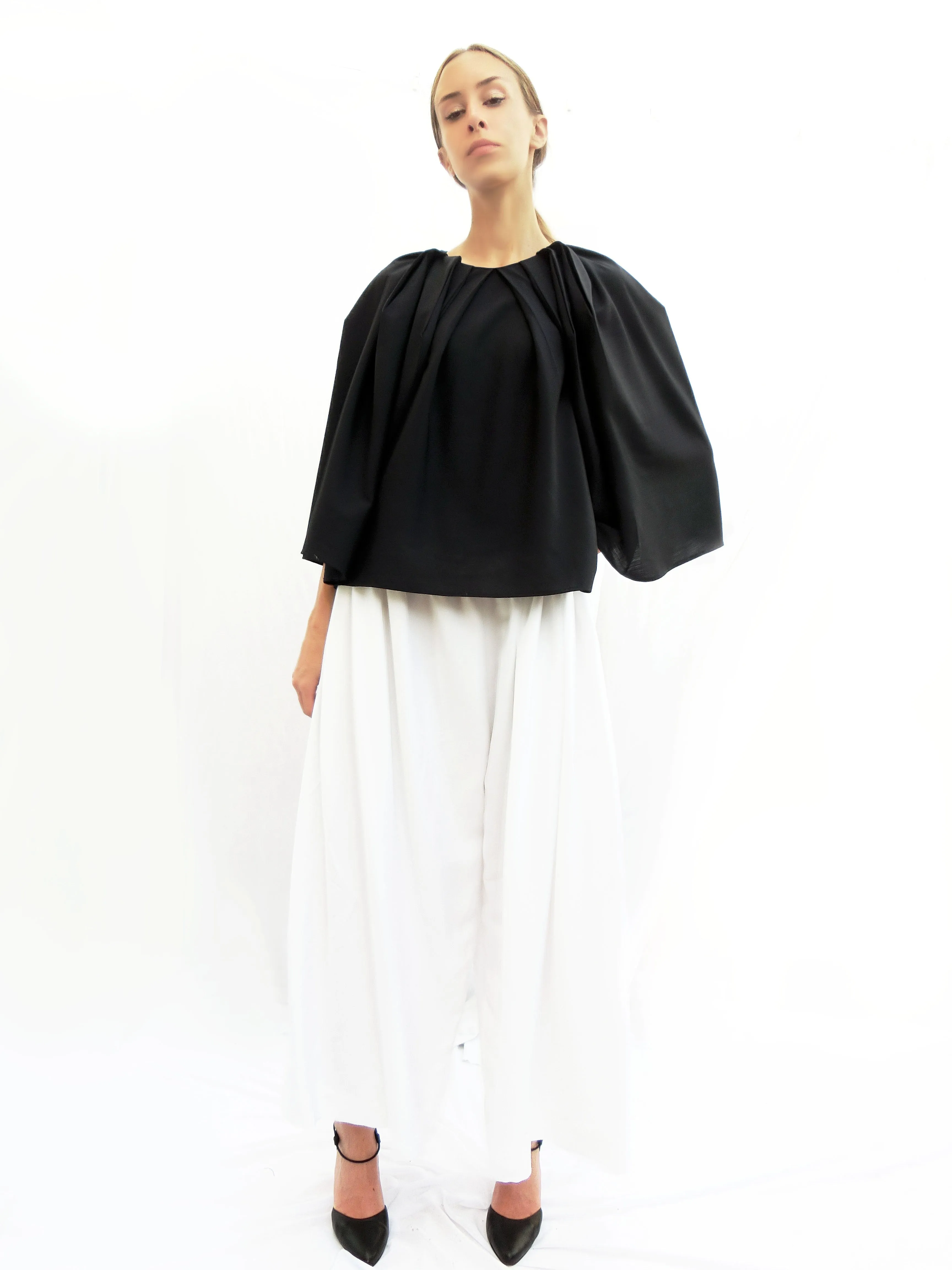 Angular pleated Top/ Navy / 100% Virgin Wool